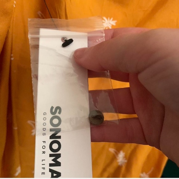 !!New!! Mustard yellow and white palm tree print top - Picture 7 of 7